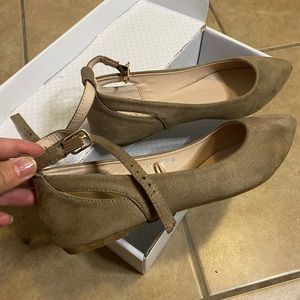 Daily Shoes USA in suede taupe color